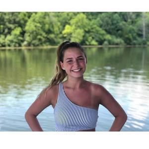 Meet your Posher, Jade